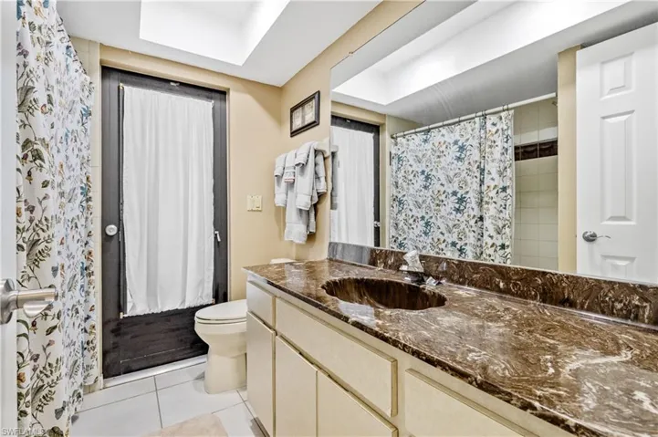 3906 SE 10th  PL, Cape Coral, FL 33904