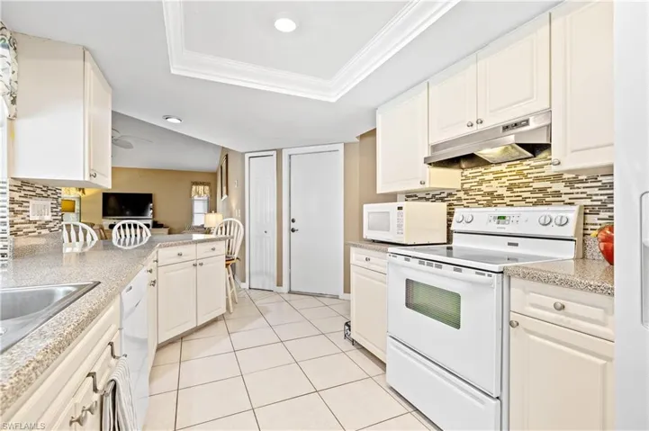 3906 Se 10th Pl, Cape Coral, Florida 33904
