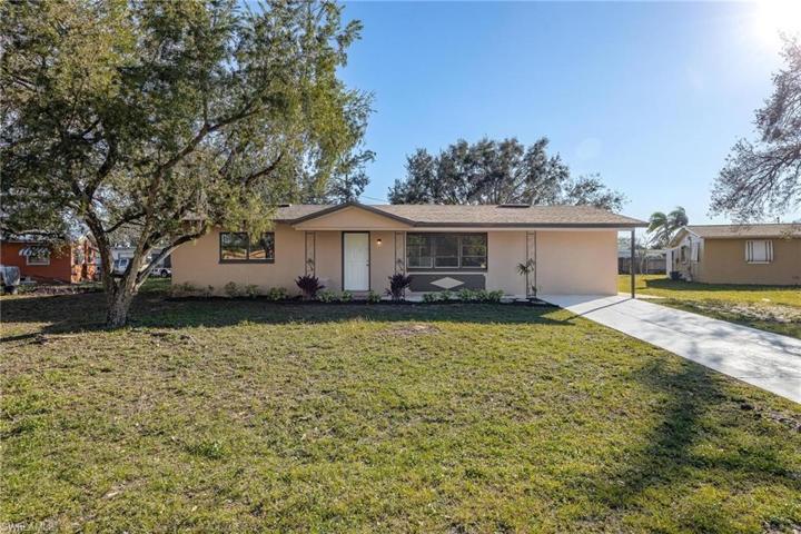 702 Alcala AVE, LEHIGH ACRES FL 33936