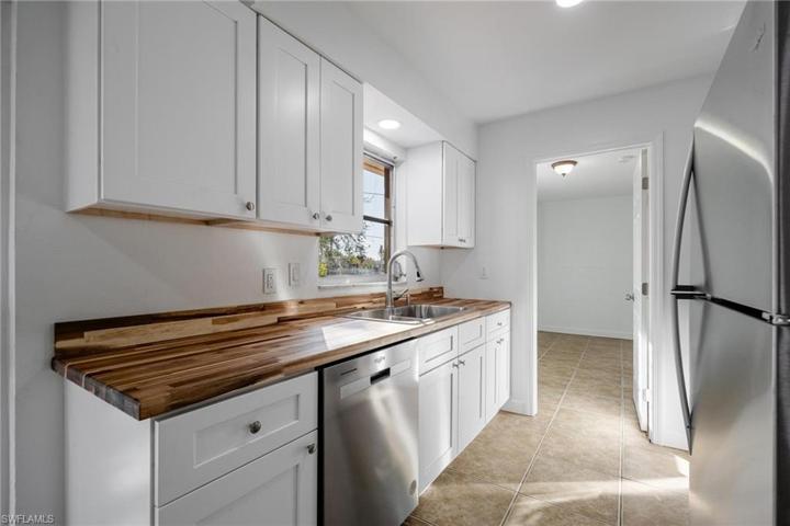 702 Alcala AVE, LEHIGH ACRES FL 33936
