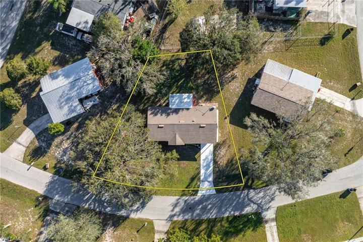 702 Alcala AVE, LEHIGH ACRES FL 33936