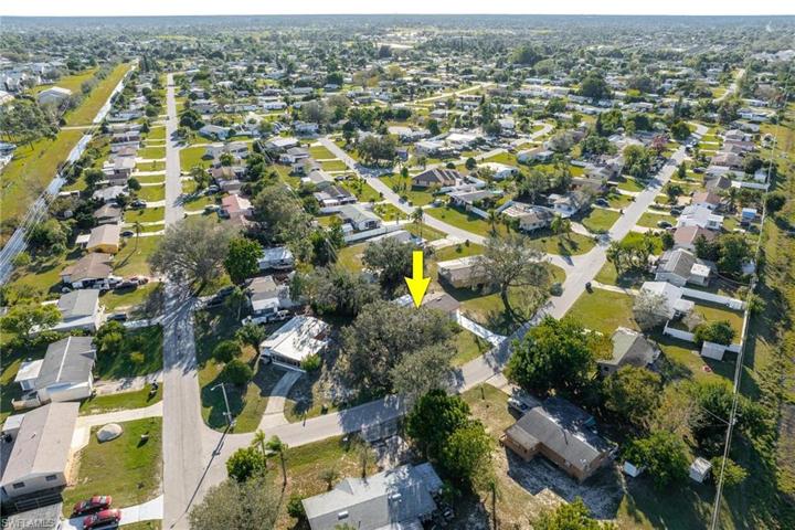702 Alcala AVE, LEHIGH ACRES FL 33936