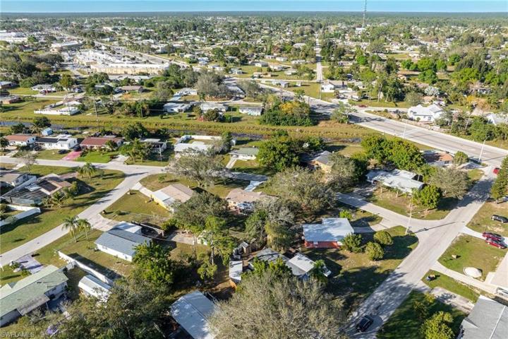 702 Alcala AVE, LEHIGH ACRES FL 33936