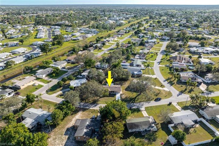 702 Alcala AVE, LEHIGH ACRES FL 33936