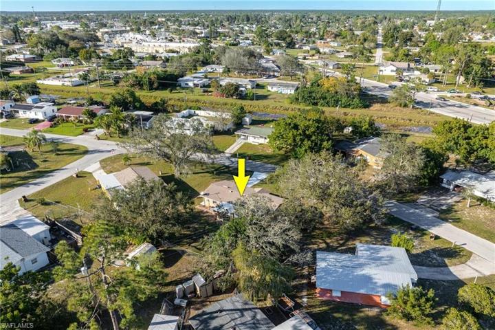 702 Alcala AVE, LEHIGH ACRES FL 33936