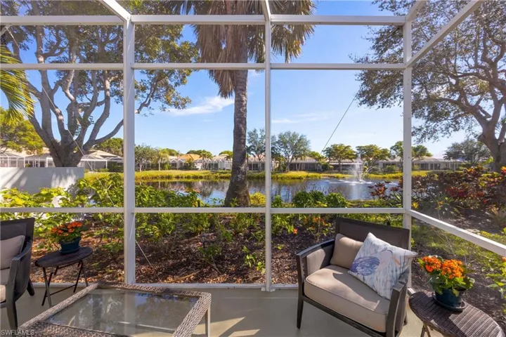 Back lanai with lake and fountain view