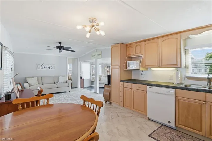 24  Cheyenne  TRL, Naples, FL 34113