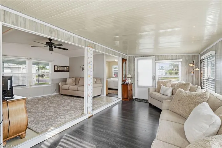 24  Cheyenne  TRL, Naples, FL 34113