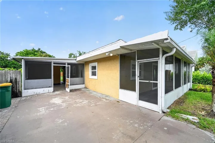 1266 Trail Terrace Dr, Naples, Florida 34103