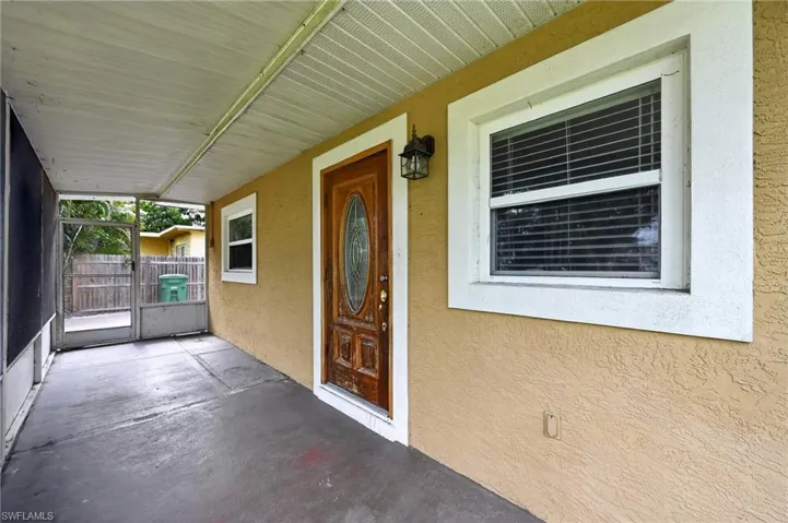 1266 Trail Terrace Dr, Naples, Florida 34103