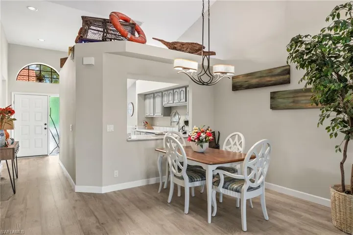 Dining area between kitchen and living room