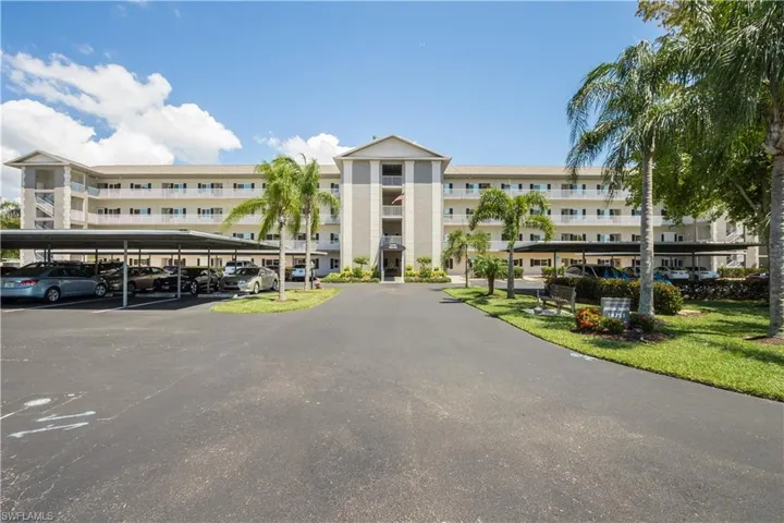 14751  Hole In 1  CIR, Fort Myers, FL 33919