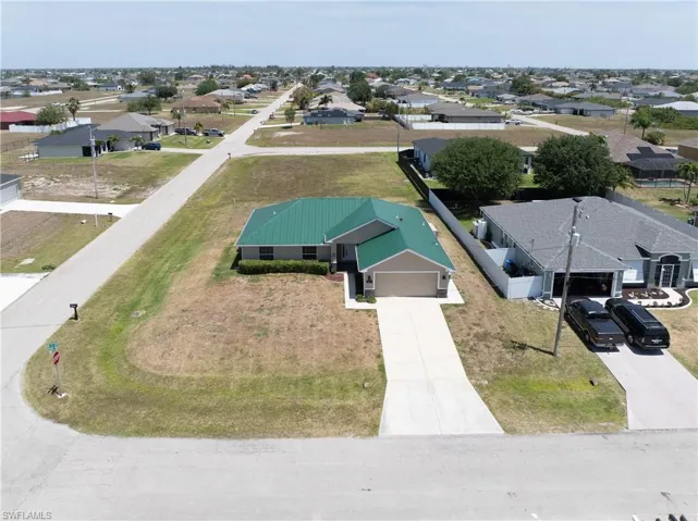 Bird's eye view with a residential view