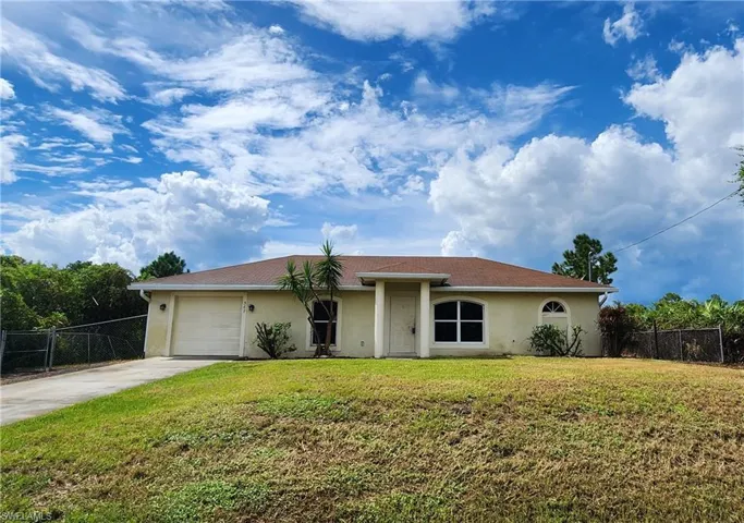 367 Peerless St, Lehigh Acres, Florida 33974