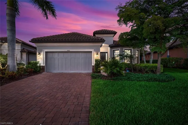 9622  Campanile  CIR, Naples, FL 34114