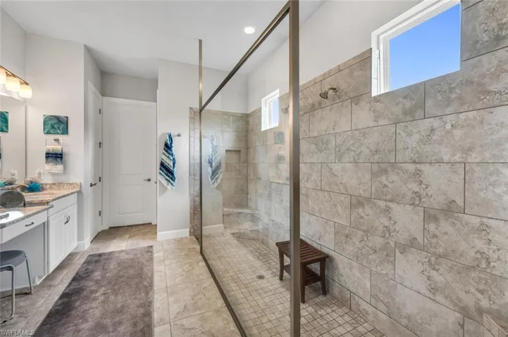 9622  Campanile  CIR, Naples, FL 34114