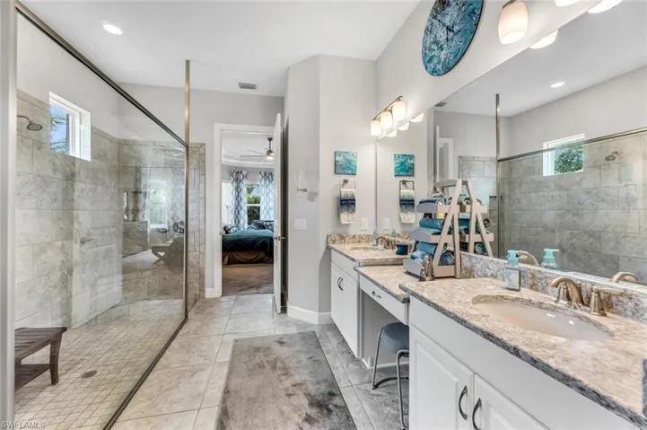 9622  Campanile  CIR, Naples, FL 34114