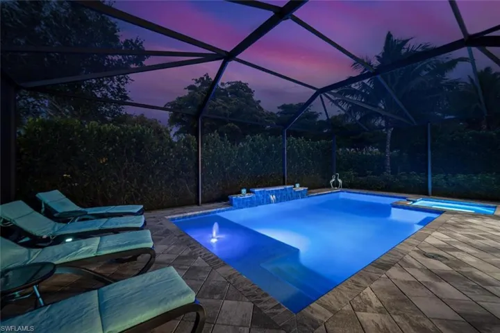 9622  Campanile  CIR, Naples, FL 34114