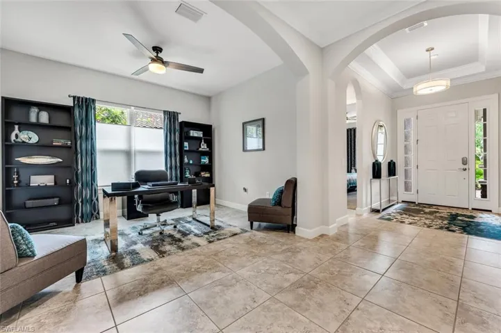 9622  Campanile  CIR, Naples, FL 34114
