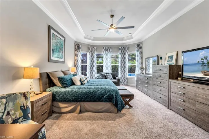 9622  Campanile  CIR, Naples, FL 34114