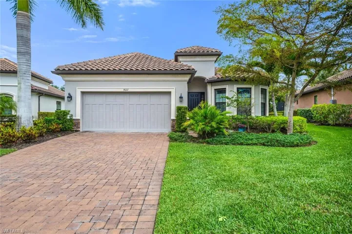 9622  Campanile  CIR, Naples, FL 34114