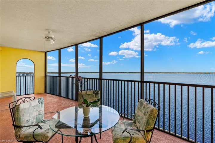 2797  1st  ST, Fort Myers, FL 33916