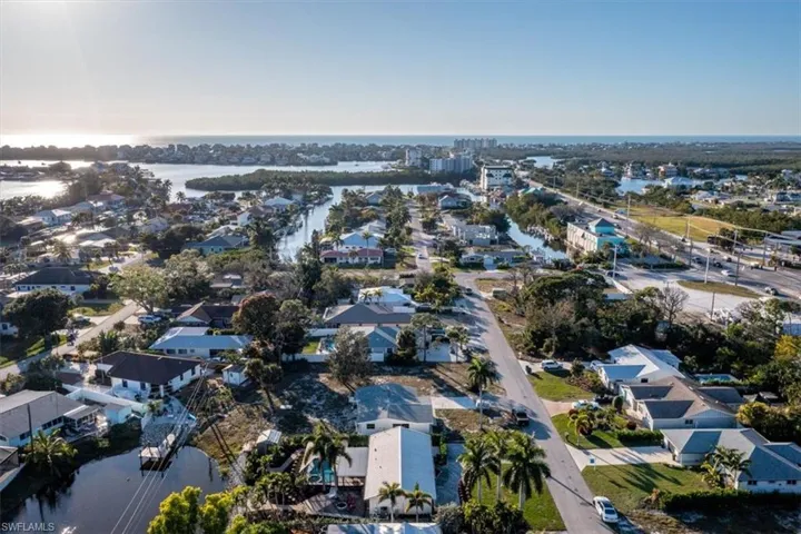148 1st St, Bonita Springs, Florida 34134