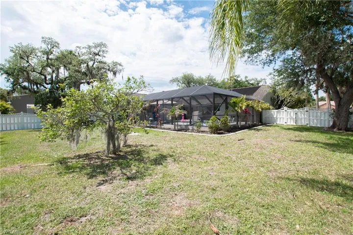 7332 Sean Ln, North Fort Myers, Florida 33917
