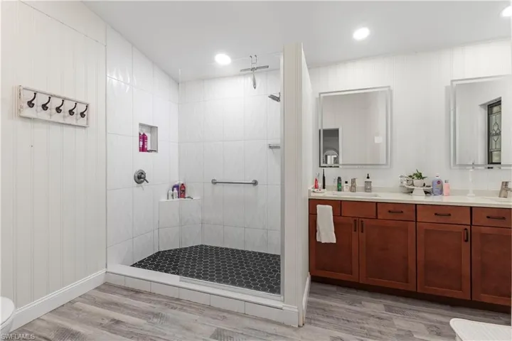 7332 Sean Ln, North Fort Myers, Florida 33917