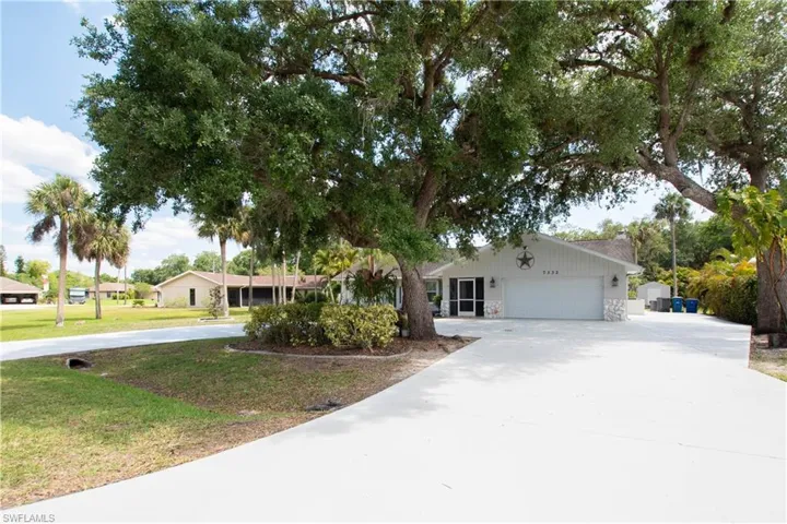 7332 Sean Ln, North Fort Myers, Florida 33917