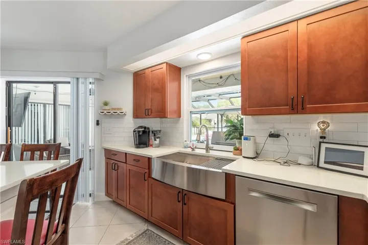 7332 Sean Ln, North Fort Myers, Florida 33917