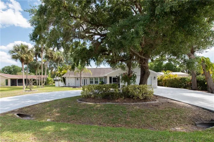 7332 Sean Ln, North Fort Myers, Florida 33917
