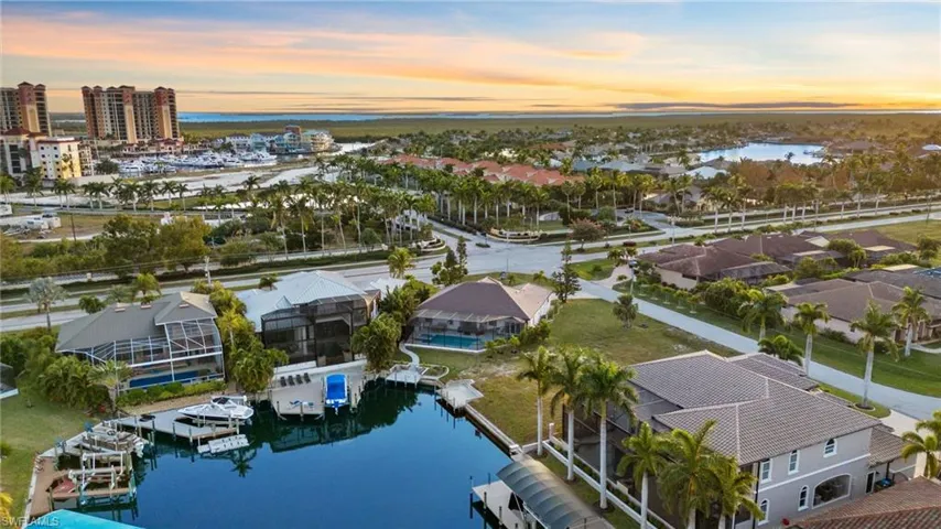 5423 SW 17th AVE, CAPE CORAL FL 33914
