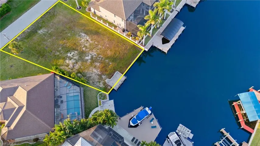 5423 SW 17th AVE, CAPE CORAL FL 33914