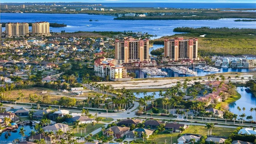5423 SW 17th AVE, CAPE CORAL FL 33914