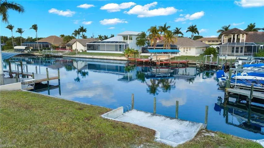 5423 SW 17th AVE, CAPE CORAL FL 33914
