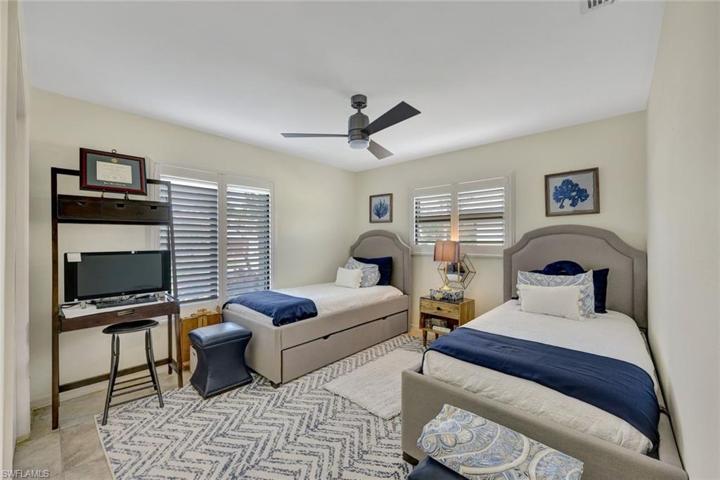 Guest room ready for all your friends!