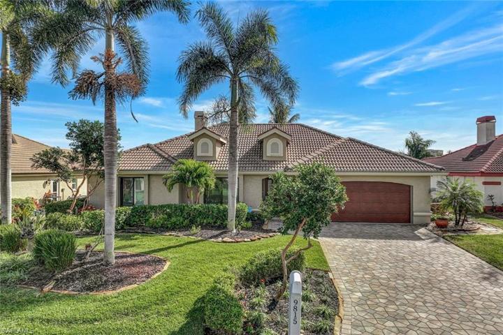 Stunning curb appeal!