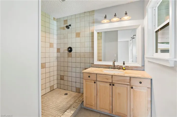 18613 Oriole Rd, Fort Myers, Florida 33967