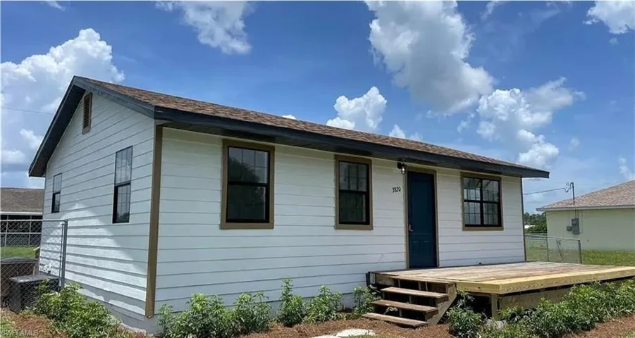3820 20th St W, Lehigh Acres, Florida 33971