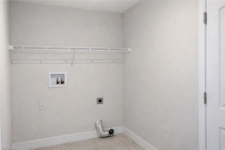 2600 Nw 4th Ave, Cape Coral, Florida 33993