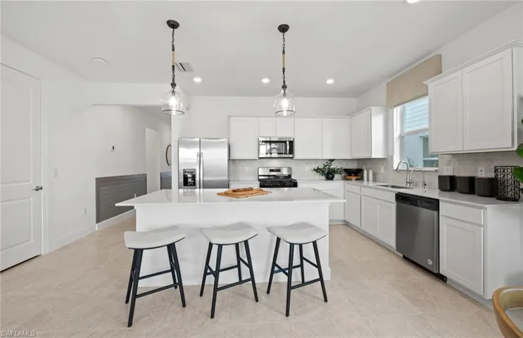 Interior photos are of a staged model home. Illustration purposes only.