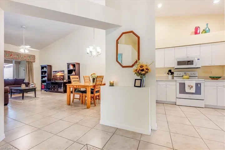 1748 Royal Cir # 1201, Naples Fl 34112