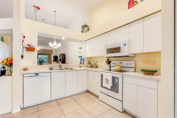 1748 Royal Cir # 1201, Naples Fl 34112