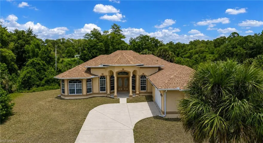 400 Clayton Ave, Lehigh Acres, Florida 33972