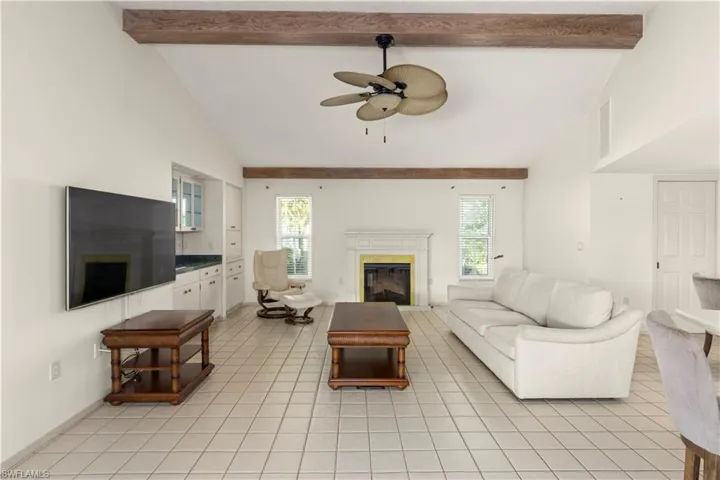 Wet bar, Lighted built-ins, fireplace with remote