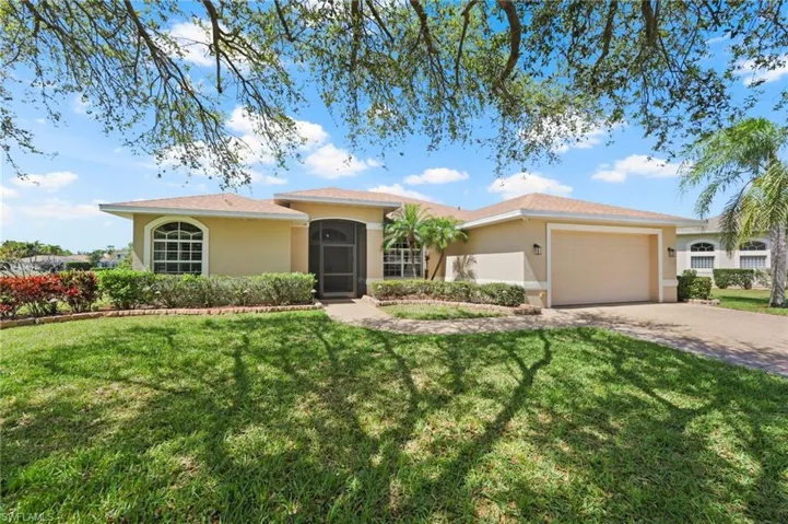 9100 Kings Cove Ct, Fort Myers, Florida 33967