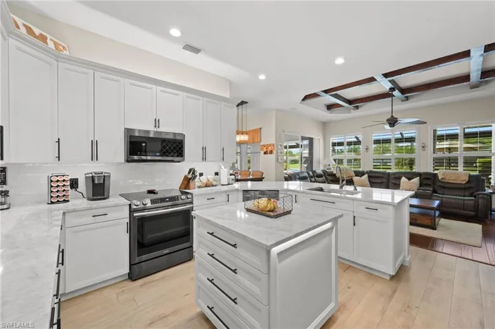 9100 Kings Cove Ct, Fort Myers, Florida 33967