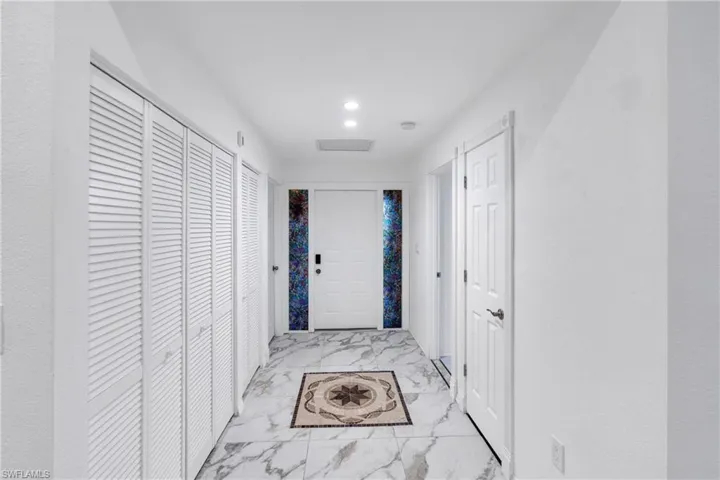 6511 Royal Woods Dr, Fort Myers, Florida 33908