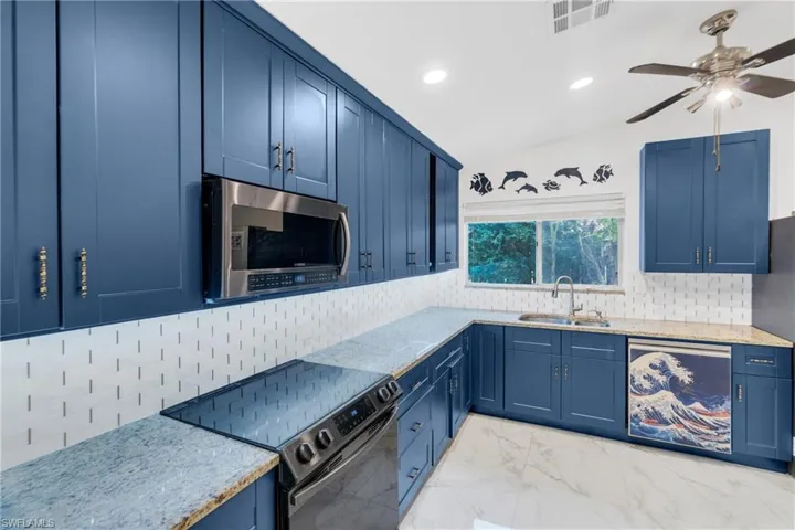 6511 Royal Woods Dr, Fort Myers, Florida 33908